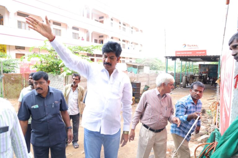 MLA Shankar Naik:  అభివృద్ధి పనులను పరిశీలించిన ఎమ్మెల్యే