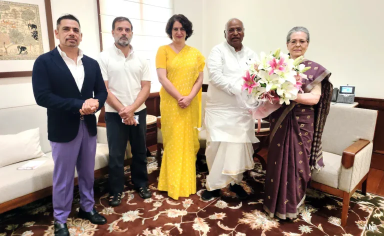 Rae Bareli & Amethi:  సోనియా కుటుంబం పరువు నిలిపిన రాయ్‌బరేలీ, అమేథీ !