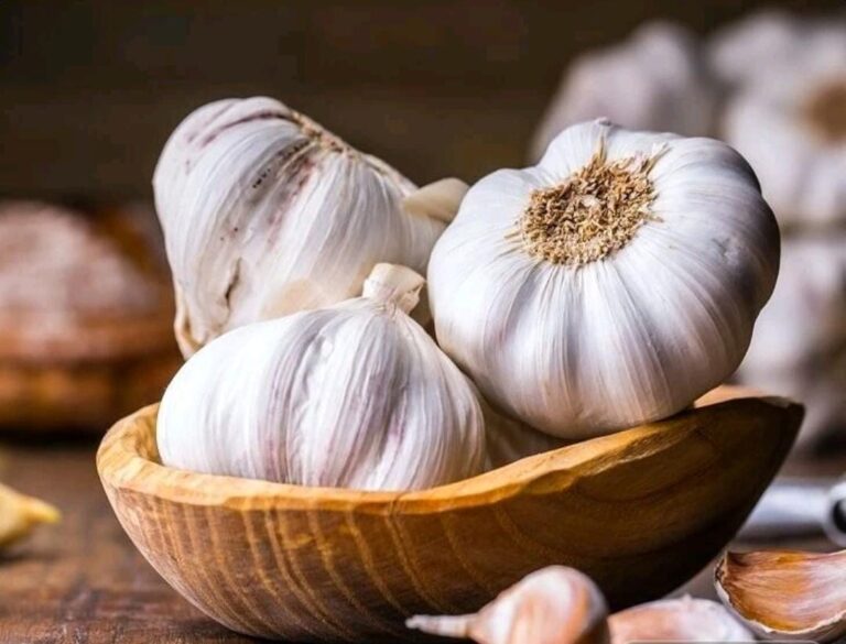 Garlic price: ఘాటెక్కిన వెల్లుల్లి ధర.. కేజీ రూ.450