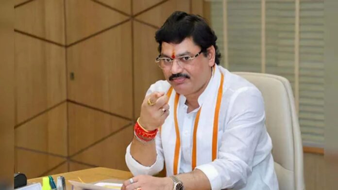 Dhananjay Munde