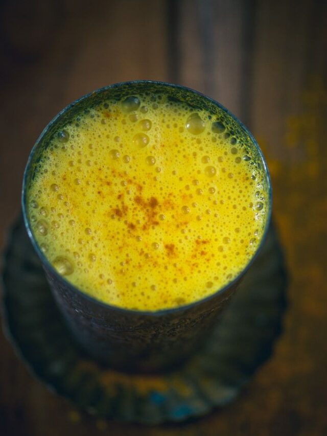 Turmeric Milk: పాలల్లో పసుపు కలిపి తాగితే ఇన్ని ప్రయోజనాలా?