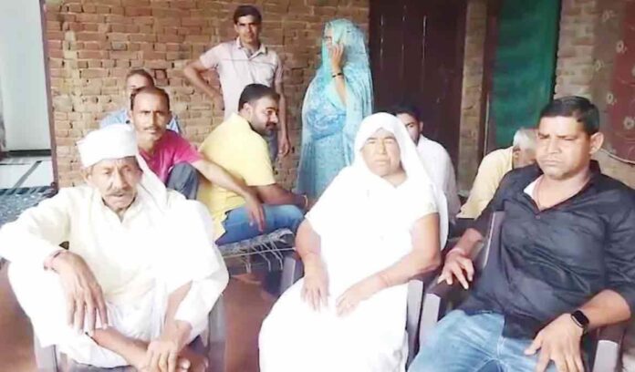 Brother-sister reunion