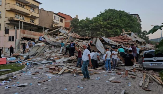Turkey earthquake Balıkesir