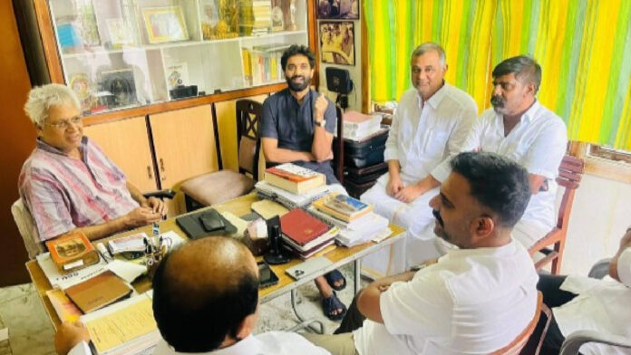 YSRCP Leaders Meet Political Strategist Undavalli Arun Kumar Amidst Political Turmoil