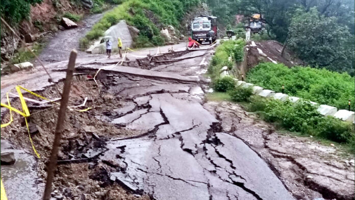 Jammu and Kashmir Cloudbursts: 7 Dead, 5 Injured in Kathua Landslides