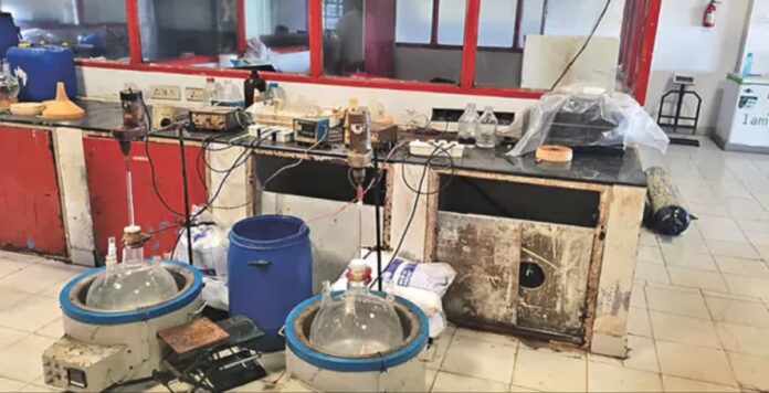 Mumbai police undercover operation in Hyderabad 