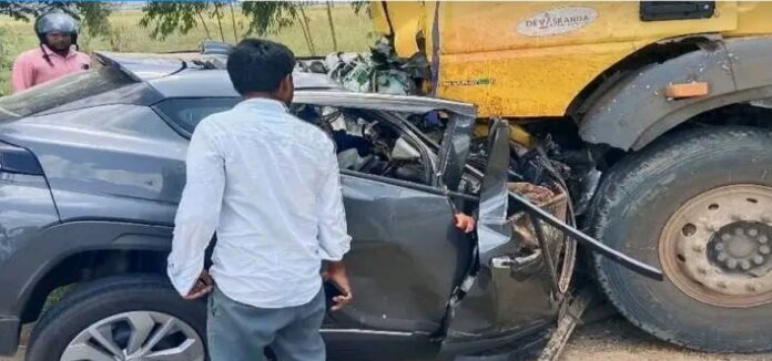 Nellore road accident