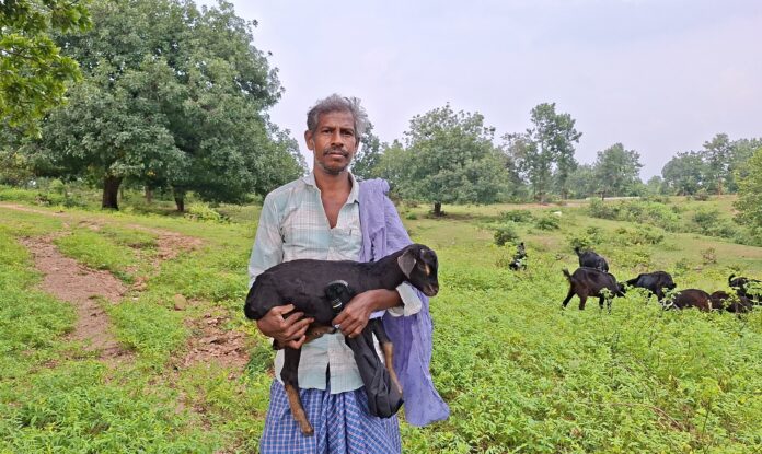 Teacher turned Naxalite story