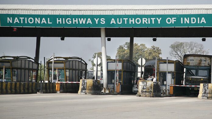 NHAI Offers ₹1,000 FASTag Reward for Reporting Unclean Toll Plaza Toilets via 'Rajmarg Yatra' App