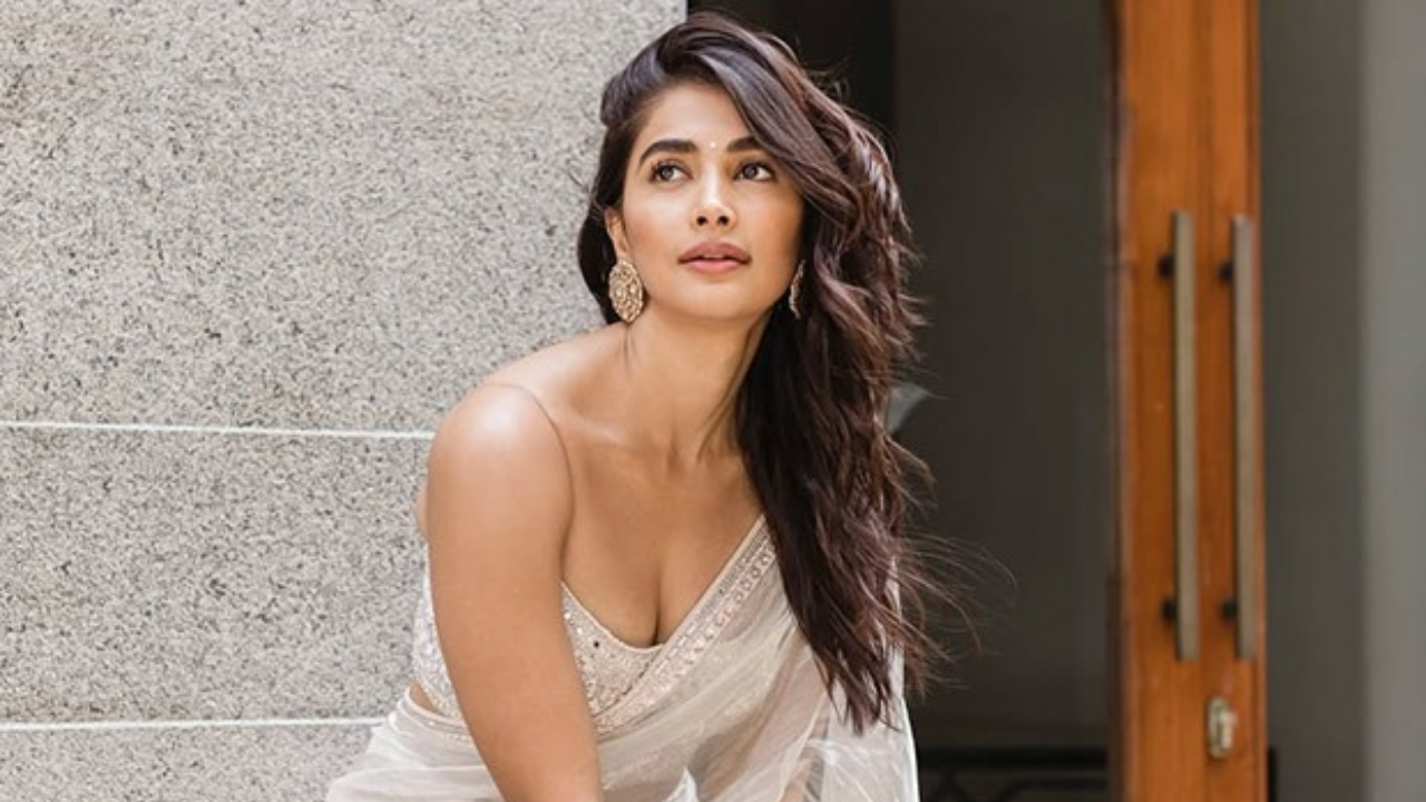 Pooja Hegde (1)