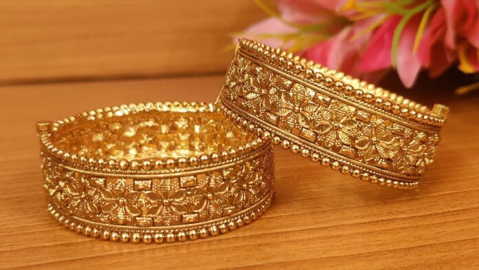 Good news to gold and silver lovers as prices dropping, Know AP TG Latest News