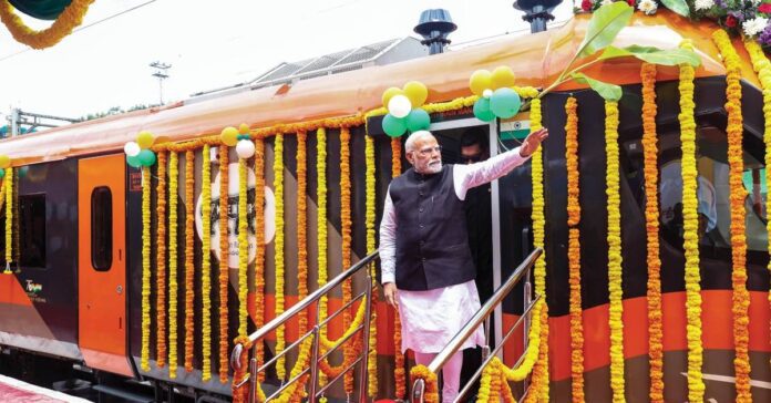 PM Modi Inaugerates Vande Bharat Trains in 4 new routes, Know complete Details