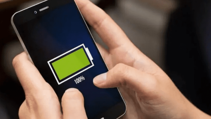 Smart Phone Charging 100 percent